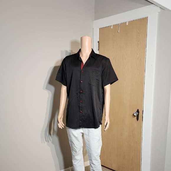 Elegant Black and Red Men's Casual Shirt - Picture 1 of 6